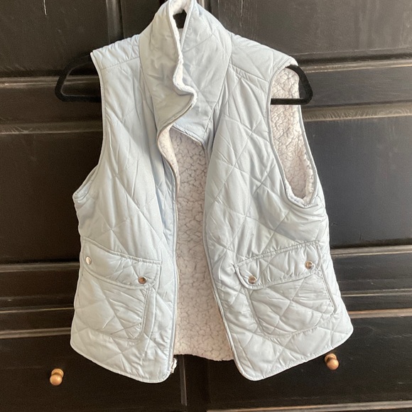 Francesca's Collections Light Blue Reversible Quilted Vest SZ M - Picture 1 of 6